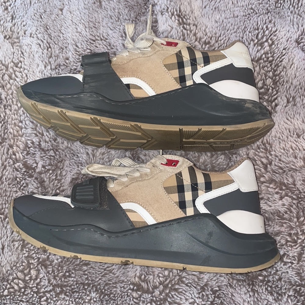 BURBERRY, Vintage Check, Suede and Leather Sneakers - Picture 9 of 16